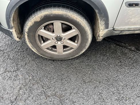 Used 2004 Volvo XC90 2.5T image 34