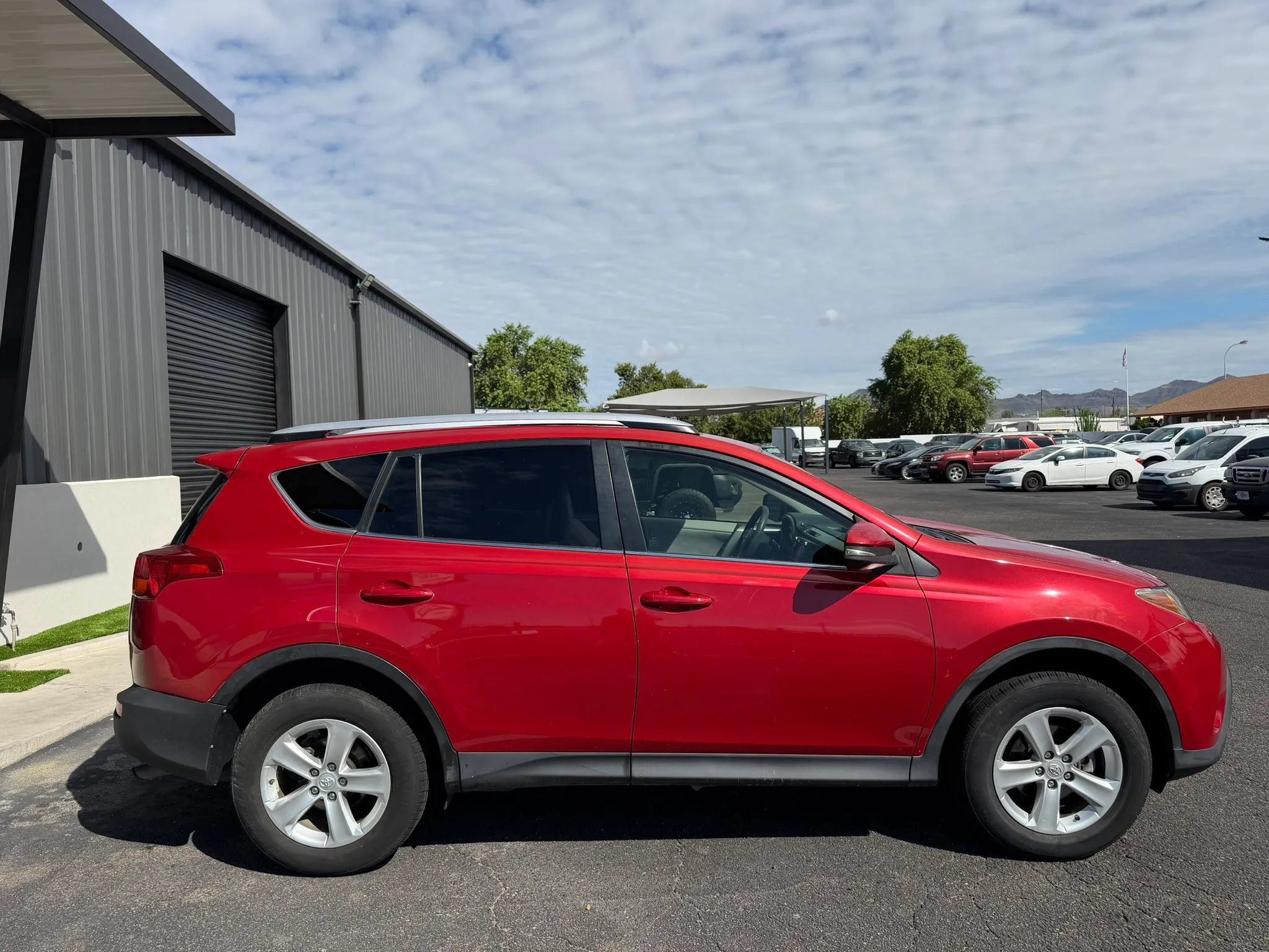 Used 2013 Toyota RAV4 XLE AWD/4WD image 13