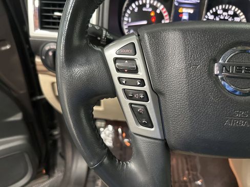 Used 2016 Nissan Titan SL AWD/4WD image 17