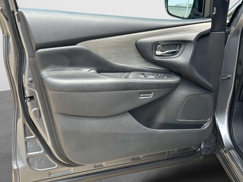 Used 2015 Nissan Murano Platinum w/ Platinum Technology Package AWD/4WD image 16