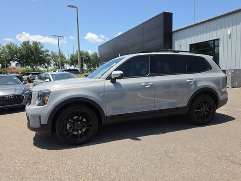 Certified 2025 Kia Telluride SX X-Line AWD/4WD image 5
