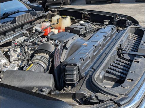 Used 2024 Chevrolet Silverado 2500 High Country w/ High Country Premium Package AWD/4WD image 24