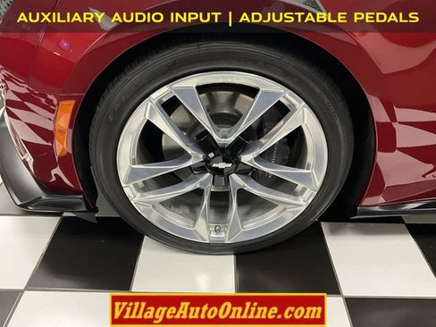 Used 2021 Chevrolet Camaro LT w/ Wild Cherry Design Package 1 RWD image 9