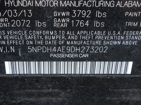 Used 2013 Hyundai Elantra Limited FWD image 9