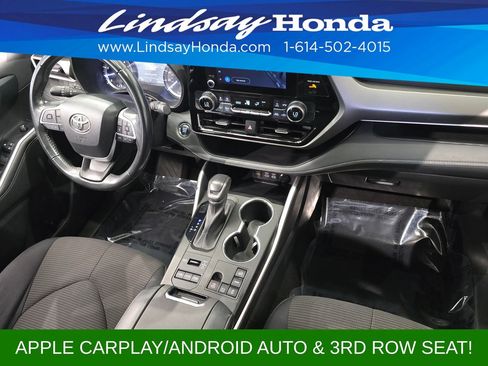 Used 2023 Toyota Highlander LE AWD/4WD image 11