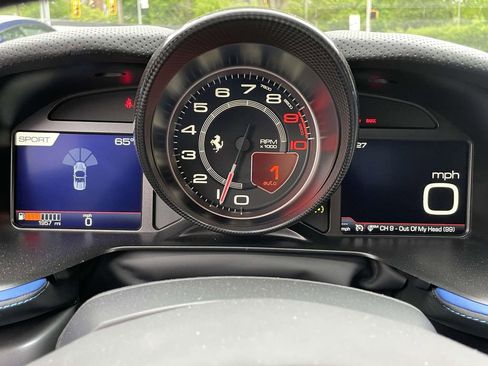 Used 2022 Ferrari 812 GTS RWD image 35