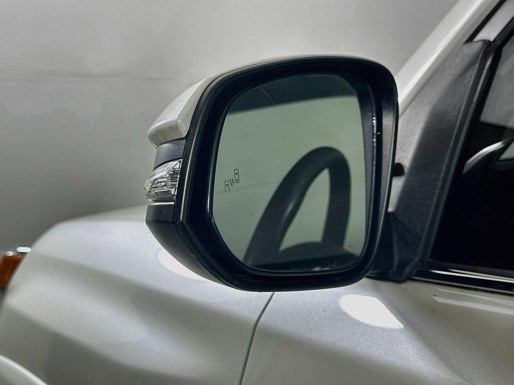 Used 2022 Toyota 4Runner Limited AWD/4WD image 40