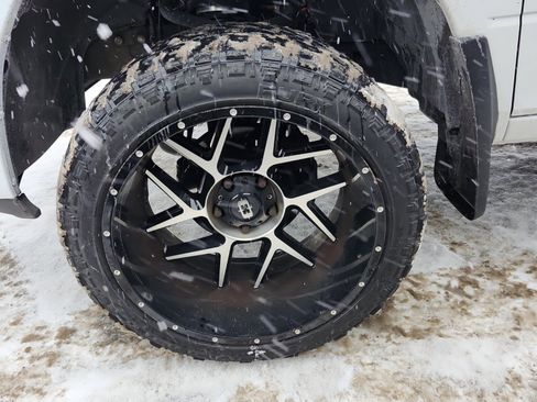 Used 2019 RAM 1500 Express w/ Hydro Blue Sport Package image 10