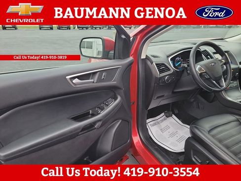 Used 2020 Ford Edge SEL w/ Cold Weather Package image 5