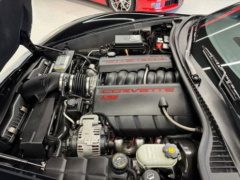 Used 2007 Chevrolet Corvette Convertible w/ Preferred Equipment Group RWD image 36