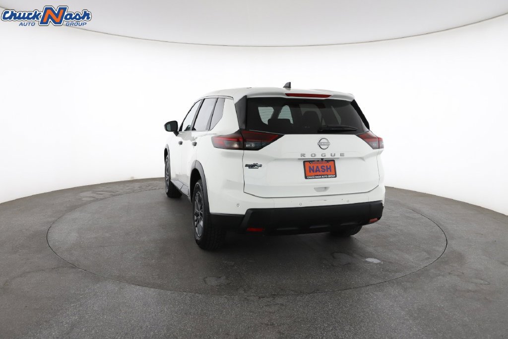 Used 2024 Nissan Rogue S FWD image 10