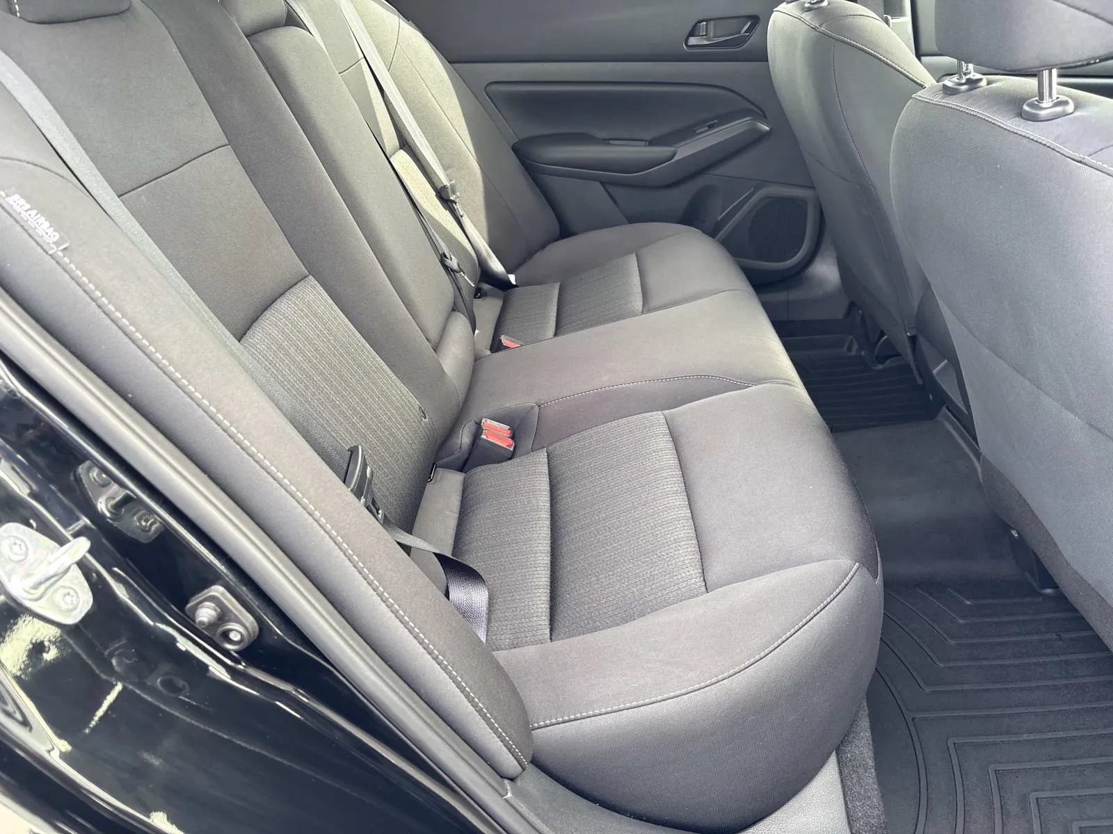 Used 2025 Nissan Altima 2.5 S FWD image 19