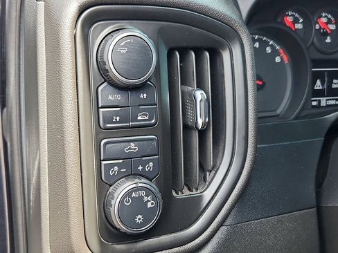 Used 2023 Chevrolet Silverado 1500 Custom AWD/4WD image 21
