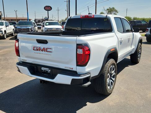 Used 2023 GMC Canyon AT4 w/ AT4 Premium Package image 4