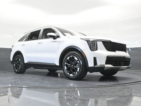 Used 2024 Kia Sorento S w/ Panoramic Sunroof Package FWD image 65