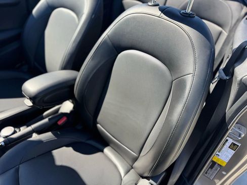 Used 2019 MINI Cooper Convertible image 36