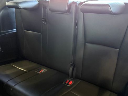 Certified 2023 Toyota Highlander XLE image 34