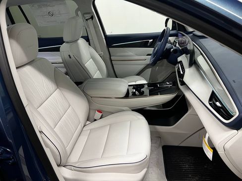 New 2026 Buick Enclave Avenir w/ Super Cruise Package AWD/4WD image 41