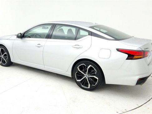 Used 2024 Nissan Altima 2.5 SR image 4