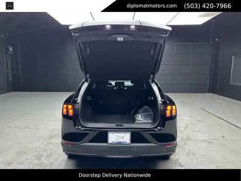 Used 2025 Ford Mustang Mach-E Premium image 41