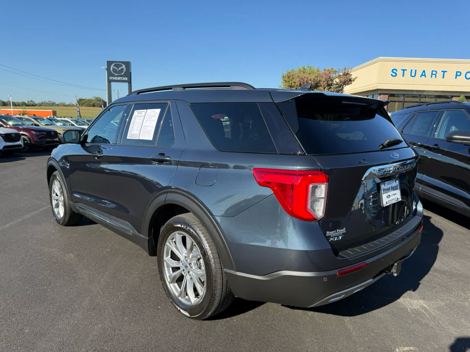 Used 2023 Ford Explorer XLT w/ Equipment Group 202A AWD/4WD image 26