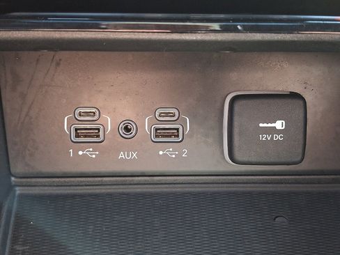 Used 2023 Jeep Grand Cherokee Altitude image 22