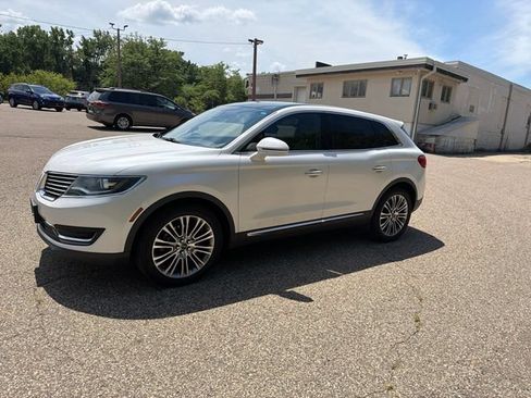 Used 2016 Lincoln MKX Reserve w/ Equipment Group 102A AWD/4WD image 2