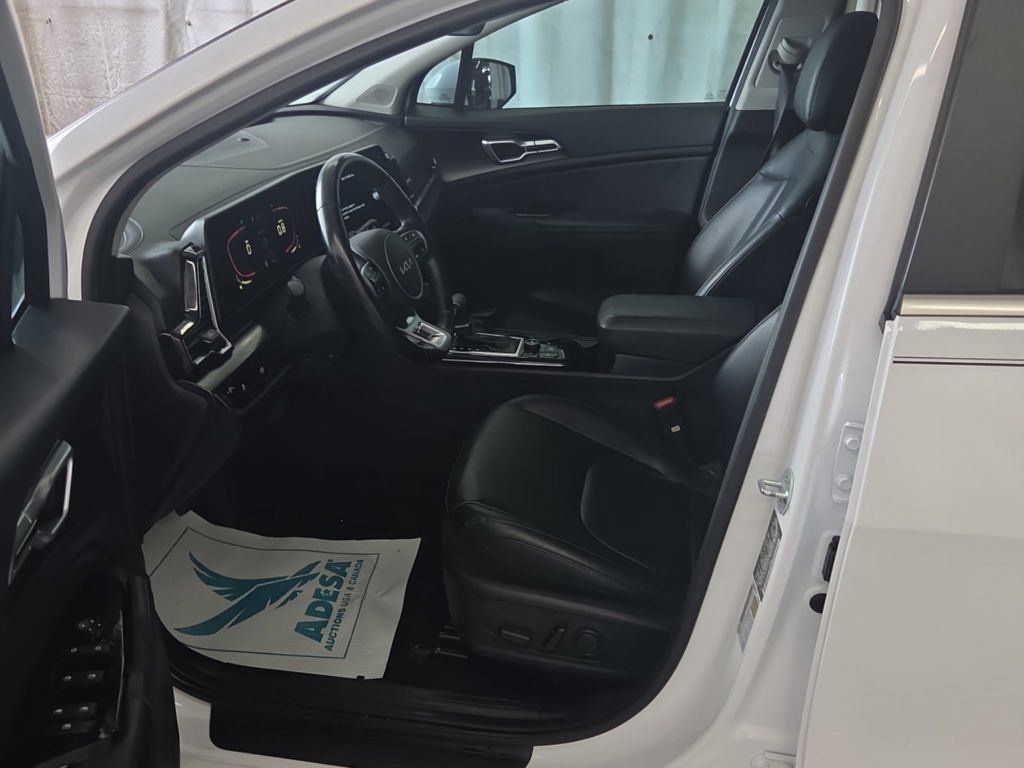 Used 2023 Kia Sportage EX FWD image 7