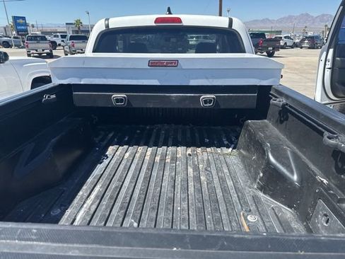 Used 2022 Toyota Tacoma SR image 13