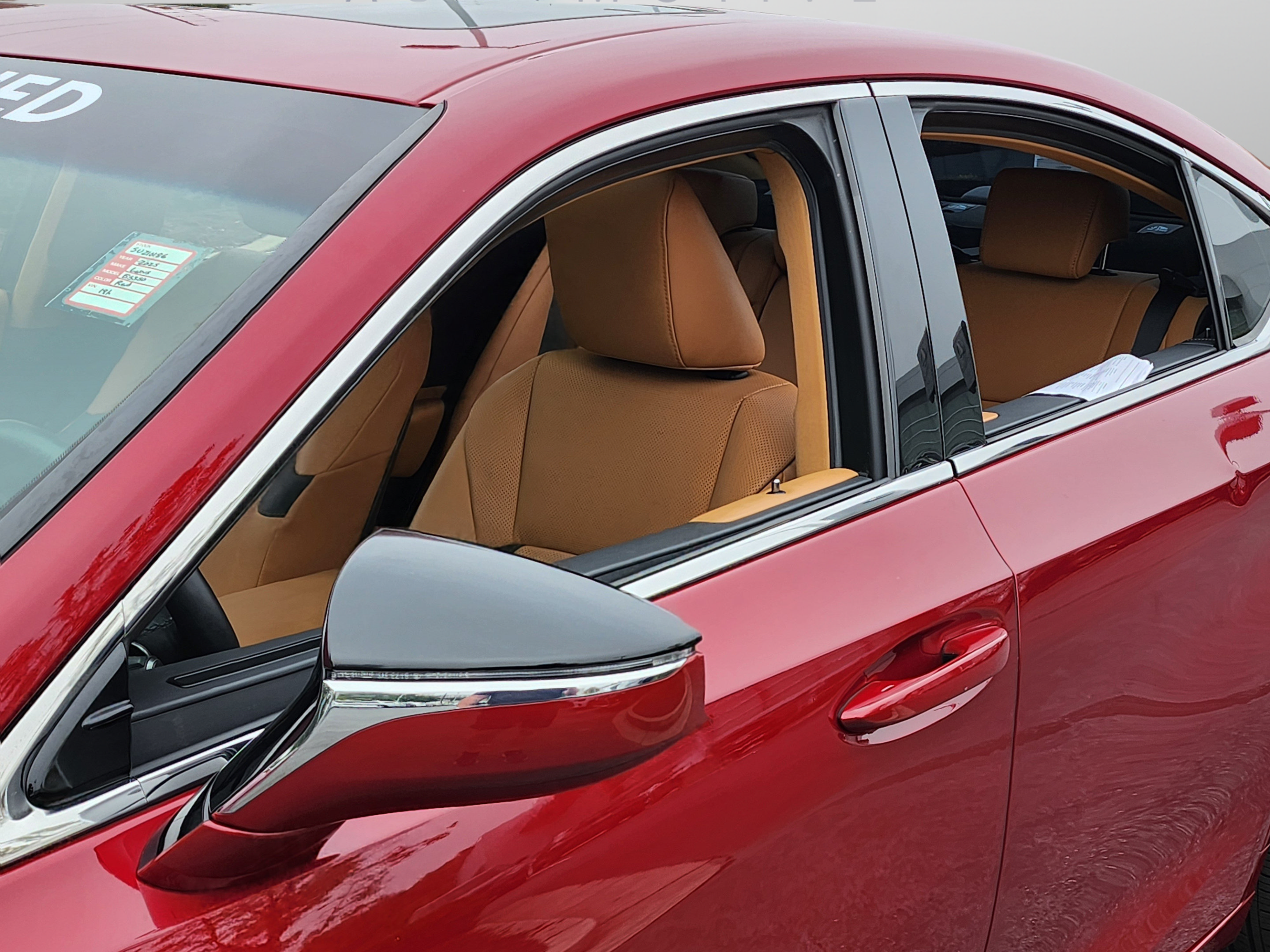 Certified 2025 Lexus ES 350 w/ Premium Package FWD image 12