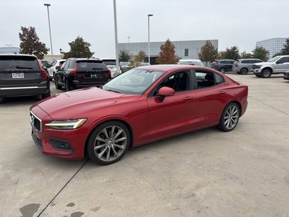 Used 2019 Volvo S60 T5 Momentum w/ Multimedia Package