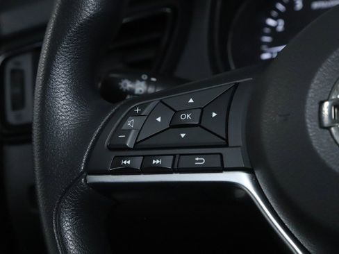 Used 2019 Nissan Rogue Sport SV image 22