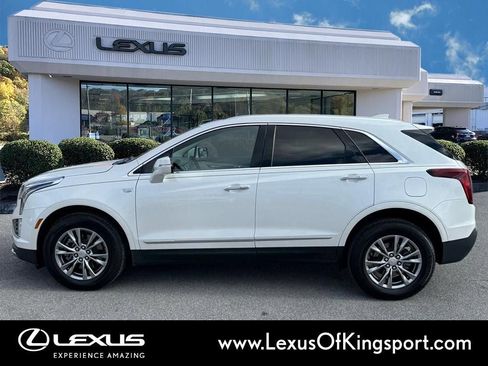 Used 2021 Cadillac XT5 Premium Luxury image 2