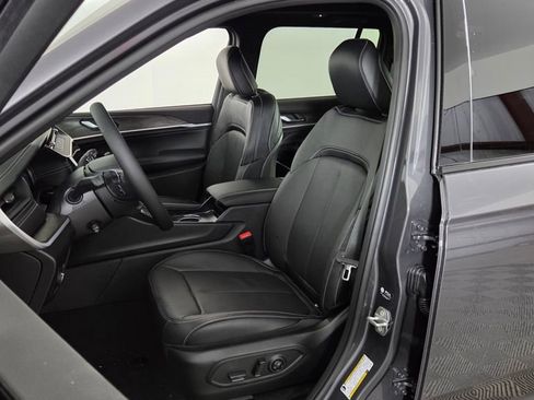 New 2026 Jeep Grand Cherokee Limited image 14