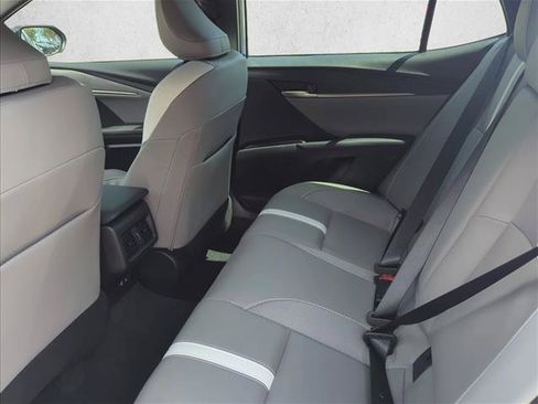 Used 2026 Toyota Camry SE FWD image 22