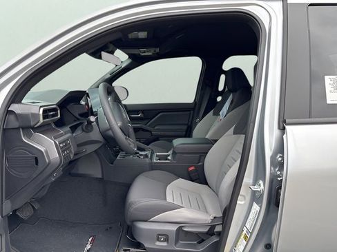 New 2025 Toyota Tacoma TRD Off-Road AWD/4WD image 9