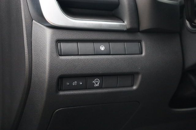 Used 2023 Nissan Rogue SV AWD/4WD image 13