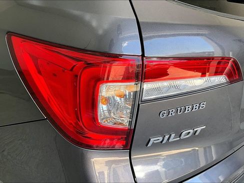 Used 2019 Honda Pilot Elite image 38