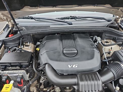 Used 2015 Jeep Grand Cherokee Laredo w/ Quick Order Package 23E image 31