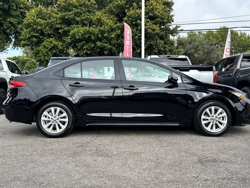Certified 2025 Toyota Corolla LE w/ LE Premium Package FWD image 2