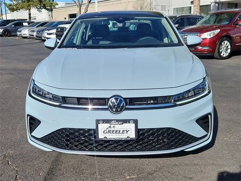 New 2026 Volkswagen Jetta SE image 5