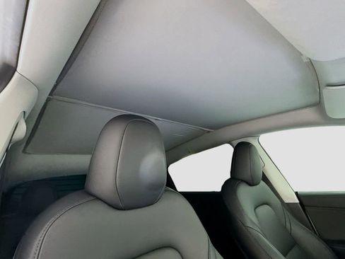 Used 2024 Tesla Model Y Long Range image 19