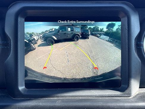 Certified 2022 Jeep Wrangler Unlimited Rubicon 4xe w/ Cold Weather Group image 21