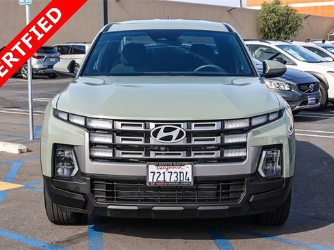 Certified 2025 Hyundai Santa Cruz SE image 2