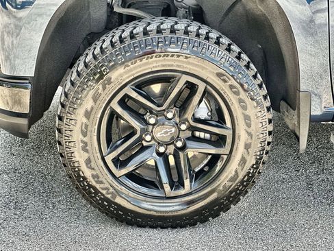 Certified 2021 Chevrolet Silverado 1500 LT Trail Boss image 32