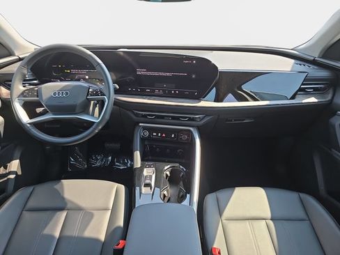 Used 2025 Audi Q5 Premium w/ Convenience Package AWD/4WD image 10