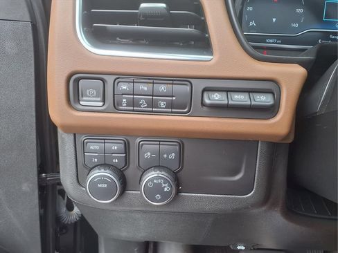 Used 2023 Chevrolet Tahoe High Country w/ Premium Package 2 AWD/4WD image 27