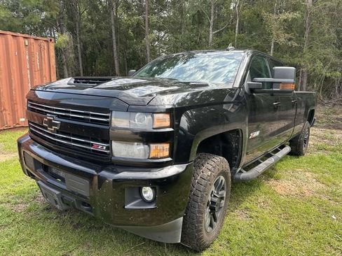 Used 2017 Chevrolet Silverado 3500 LTZ w/ Duramax Plus Package AWD/4WD image 11