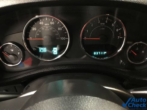 Used 2018 Jeep Wrangler Unlimited Sahara w/ Dual Top Group AWD/4WD image 48