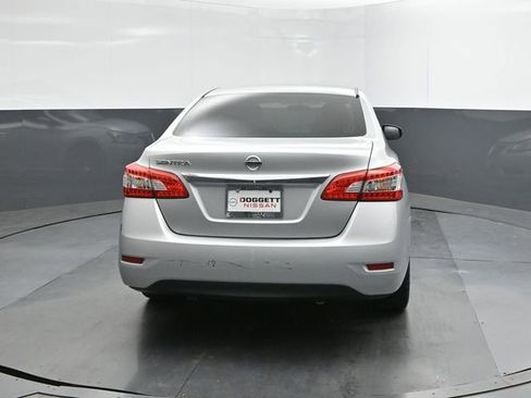 Used 2015 Nissan Sentra S image 8